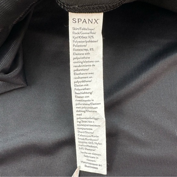 SPANX Black Faux Leather Mini Skirt, 2X - Picture 13 of 14